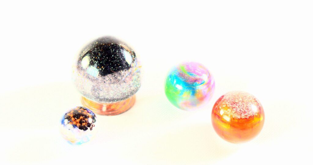 Color Art Sculptures and Statues - Spheres v2